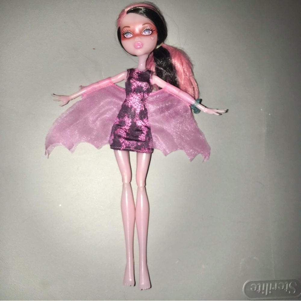 Monster High Haunted Getting Ghostly Draculaura Doll